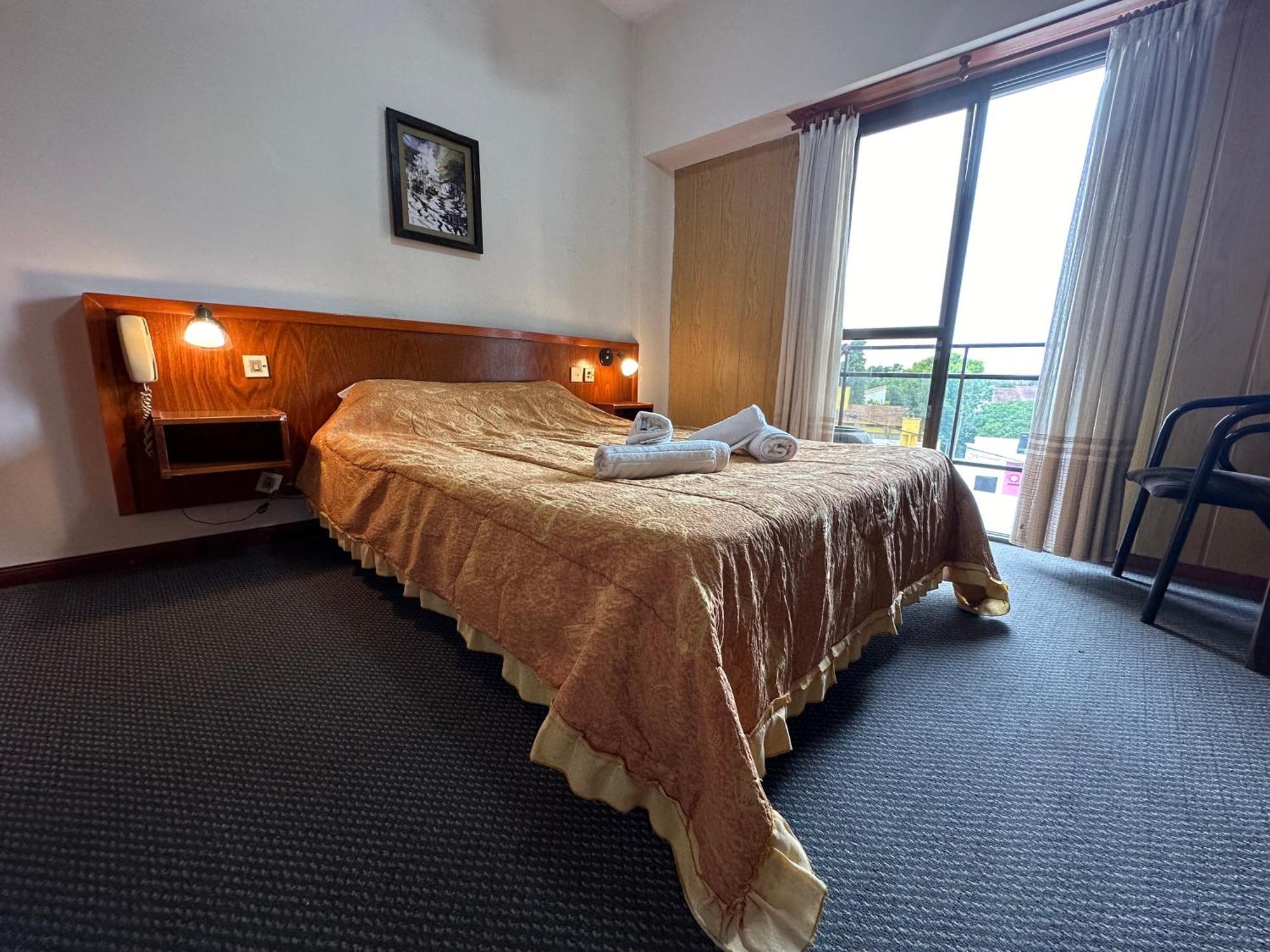 Sun-Shine Hotel Сан-Клементе-дель-Тую Экстерьер фото
