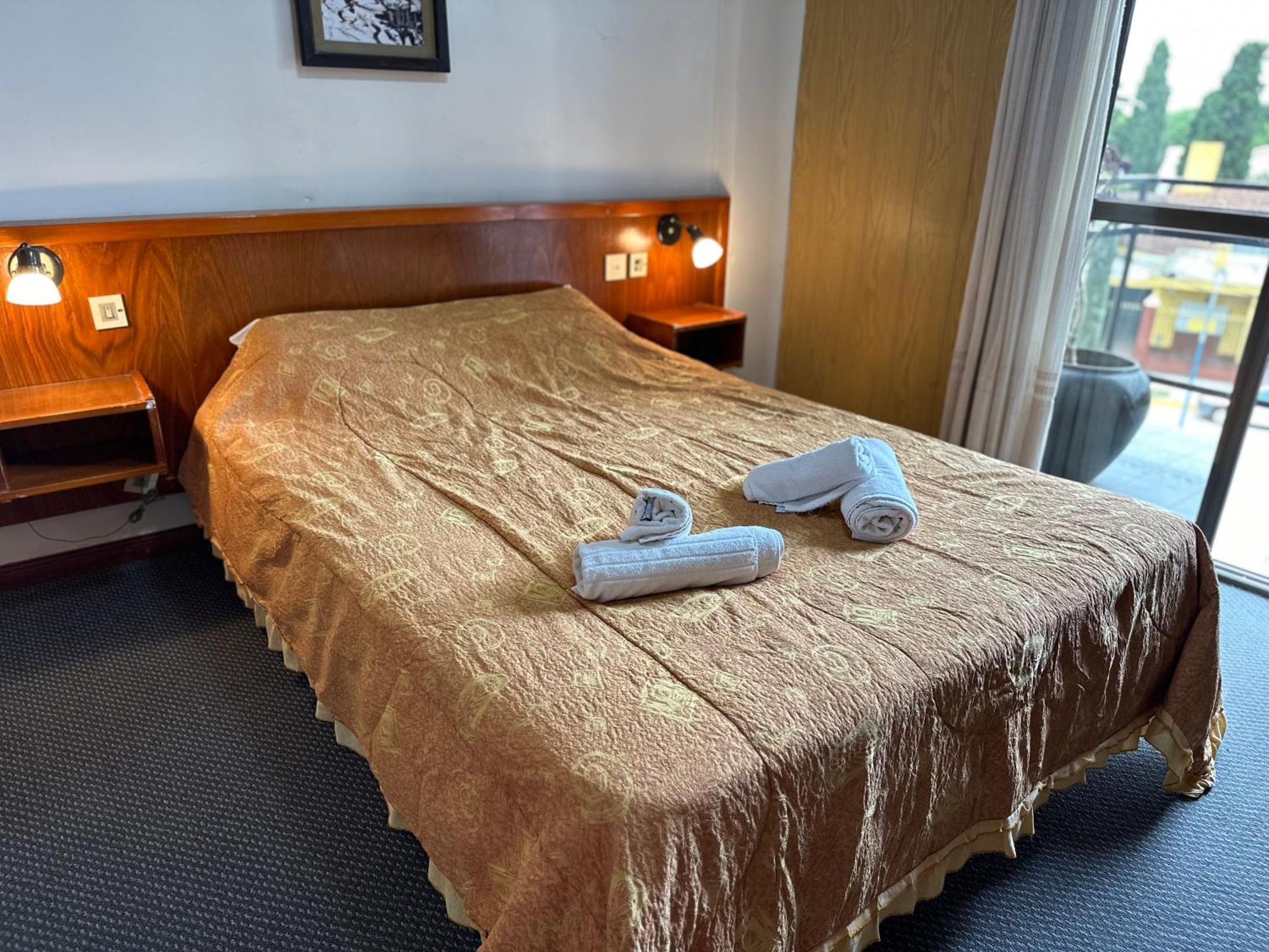 Sun-Shine Hotel Сан-Клементе-дель-Тую Экстерьер фото