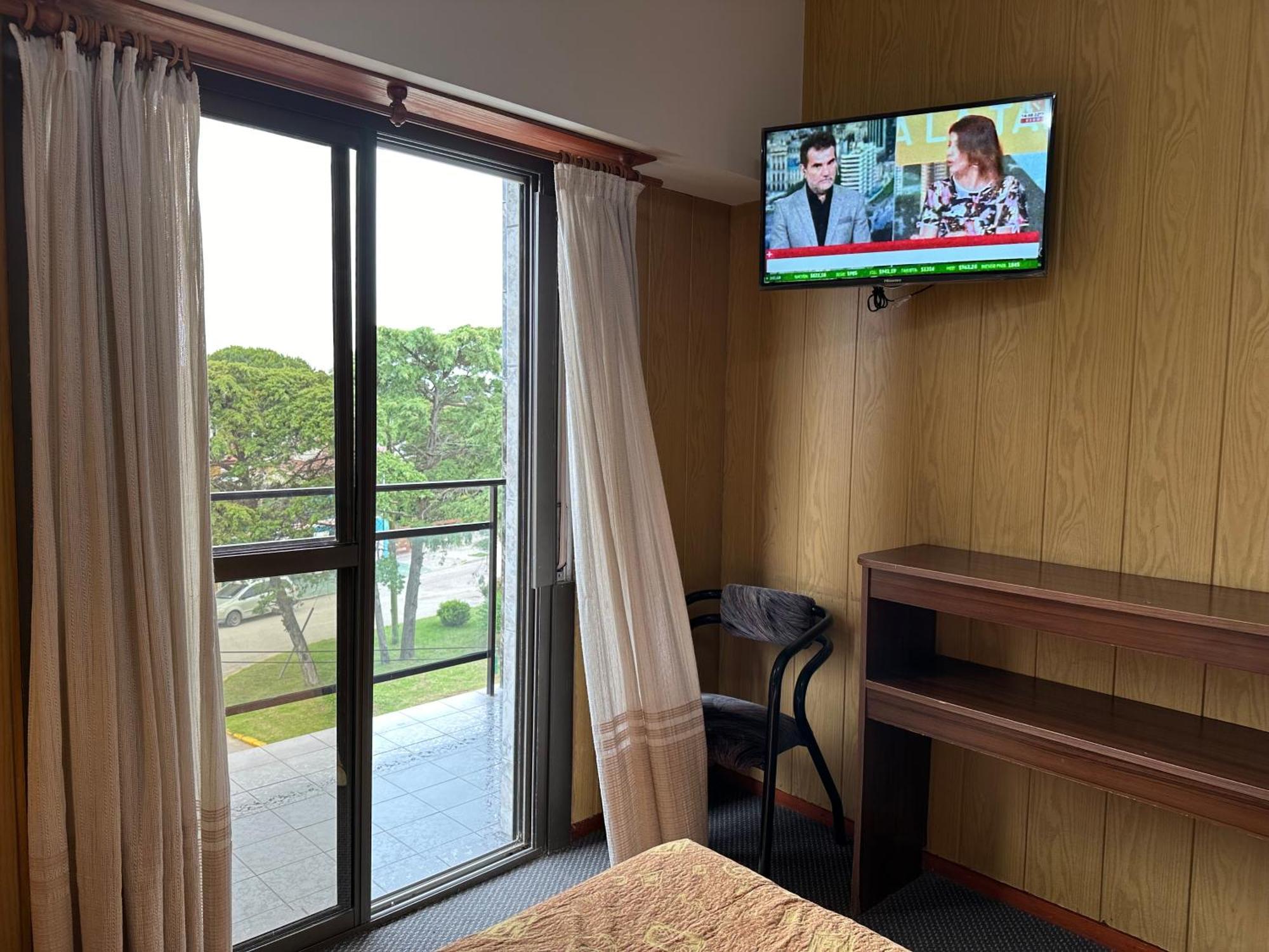 Sun-Shine Hotel Сан-Клементе-дель-Тую Экстерьер фото